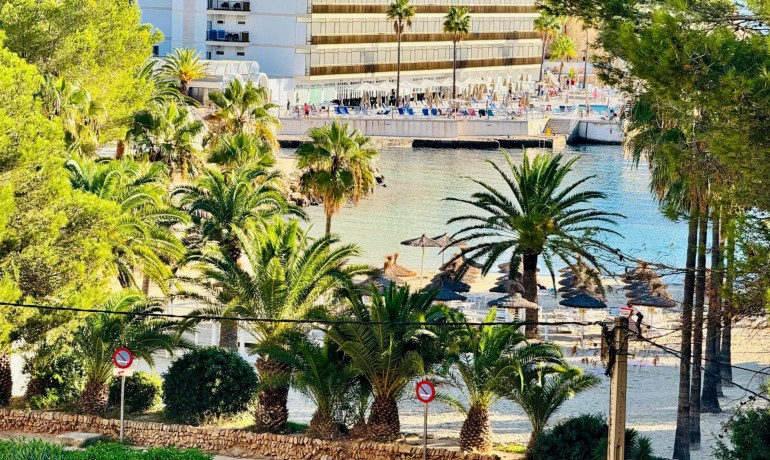 Herverkoop - Appartement / Flat -
Cala Vinyes - Calvià