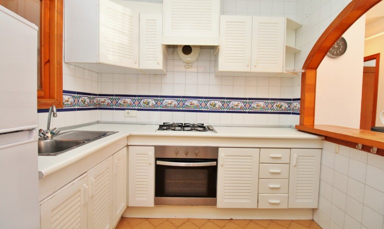 Sale - Apartment / Flat -
Villamartin