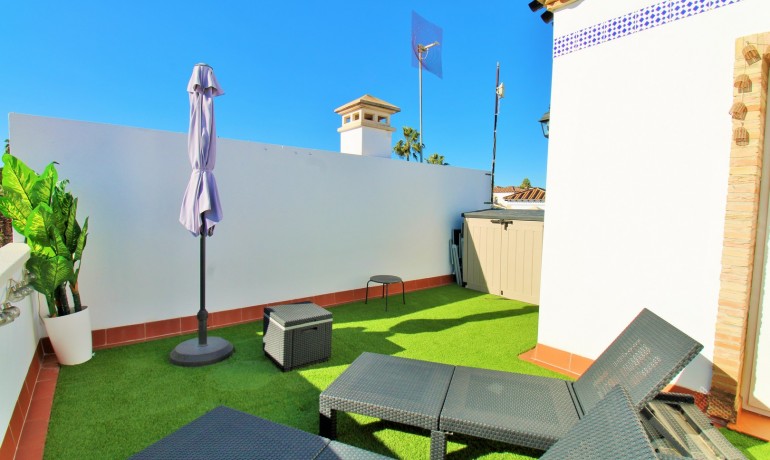 Herverkoop - Huis -
Villamartin - Las Violetas