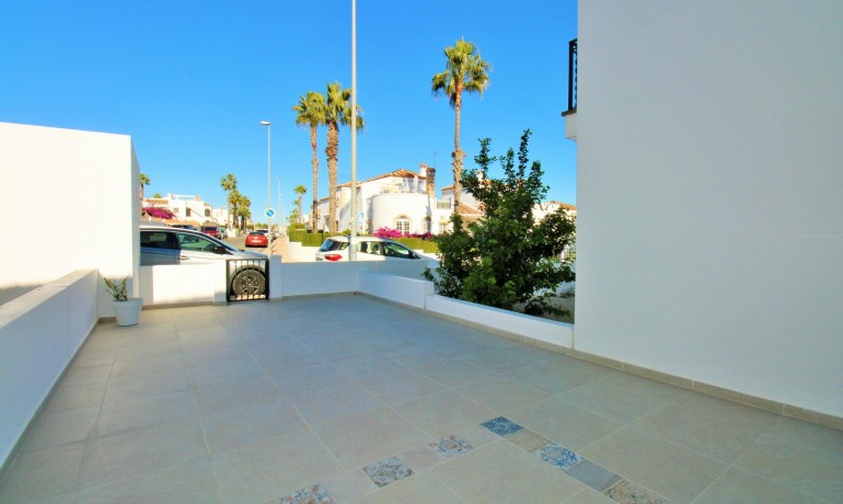 Herverkoop - Huis -
Villamartin - Las Violetas