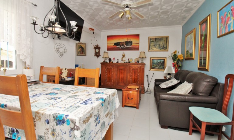 Herverkoop - Villa -
Torrevieja* - El Chaparral