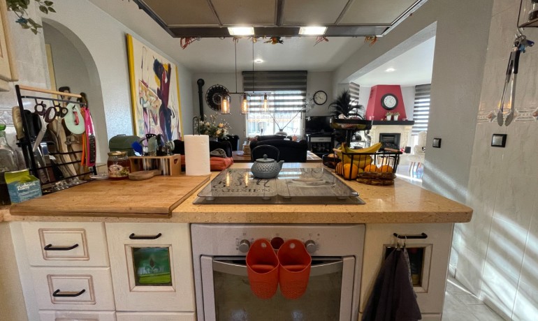 Herverkoop - Villa -
Benijofar* - Benimar