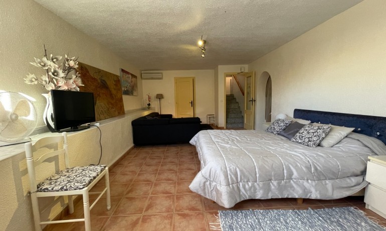 Herverkoop - Villa -
Benijofar* - Benimar