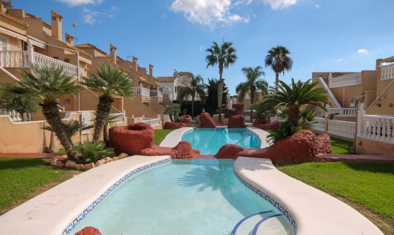 Herverkoop - Huis -
Orihuela Costa* - Orihuela Costa Alicante