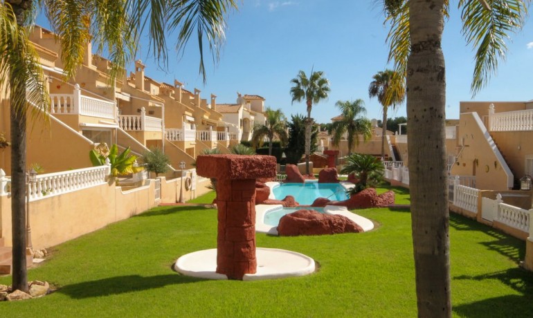 Herverkoop - Huis -
Orihuela Costa* - Orihuela Costa Alicante