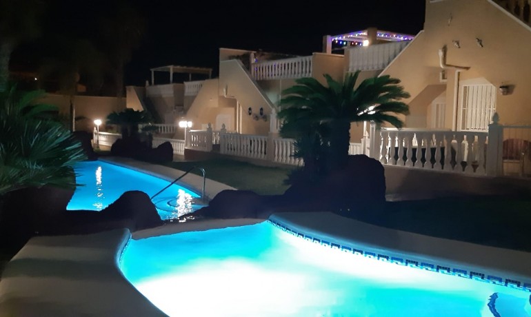 Herverkoop - Huis -
Orihuela Costa* - Orihuela Costa Alicante