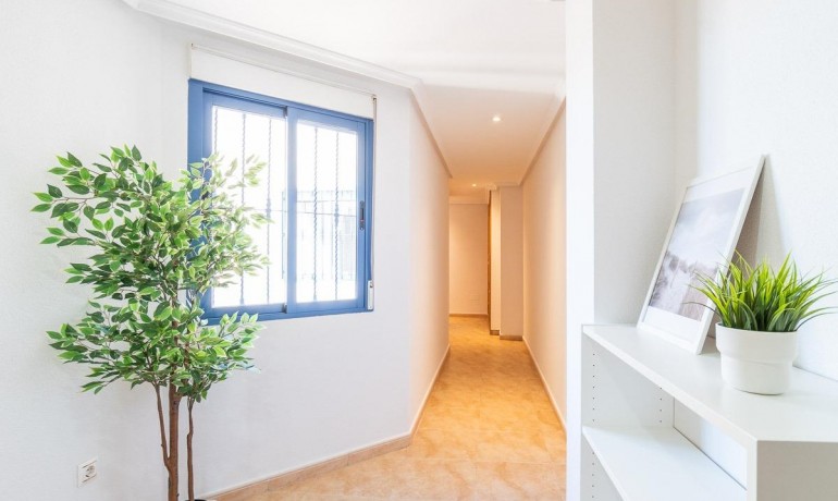 Herverkoop - Appartement / Flat -
Torrevieja* - Centro