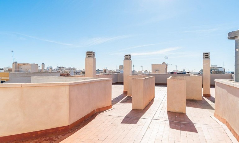 Herverkoop - Appartement / Flat -
Torrevieja* - Centro