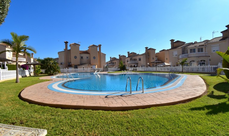 Herverkoop - Huis -
Orihuela Costa - Playa Flamenca