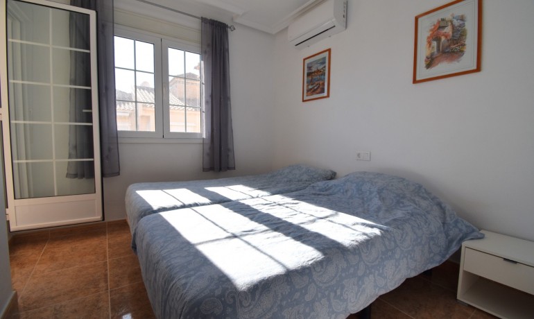 Herverkoop - Huis -
Orihuela Costa - Playa Flamenca