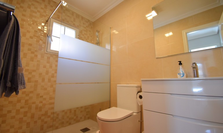 Herverkoop - Huis -
Orihuela Costa - Playa Flamenca