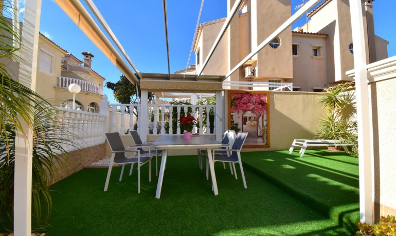 Herverkoop - Huis -
Orihuela Costa - Playa Flamenca