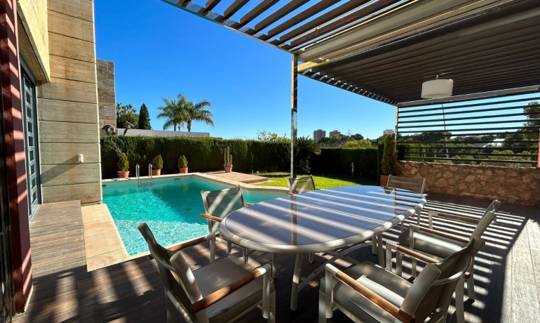 Herverkoop - Villa -
Orihuela Costa - Dehesa de Campoamor