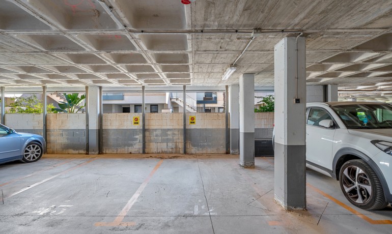 Sale - Apartment / Flat -
Campoamor