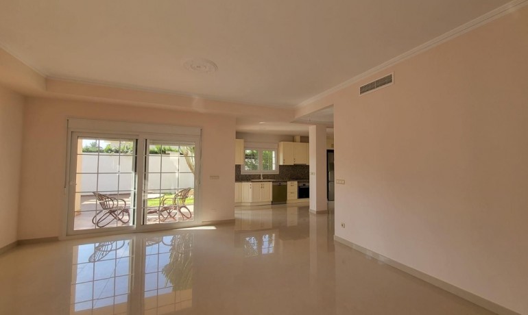 Herverkoop - Villa -
Orihuela Costa* - Cabo Roig