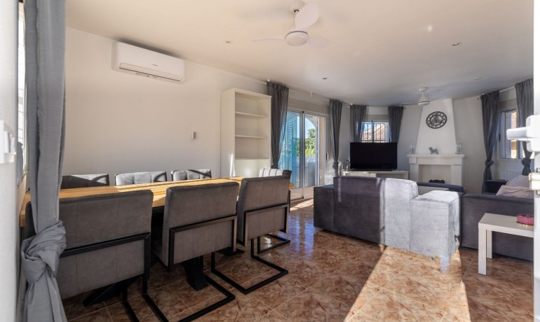 Venta - Villa -
Benimar - Benimar I