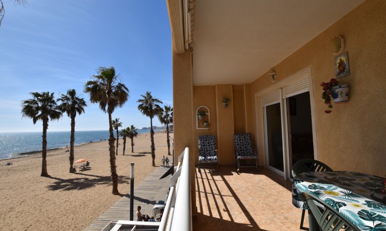 Herverkoop - Appartement / Flat -
La Mata - La Mata - Town