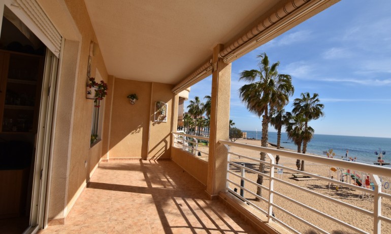 Herverkoop - Appartement / Flat -
La Mata - La Mata - Town