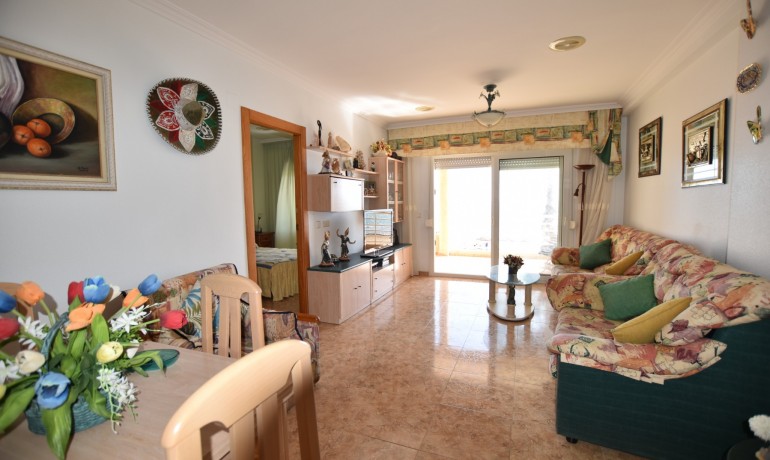 Herverkoop - Appartement / Flat -
La Mata - La Mata - Town