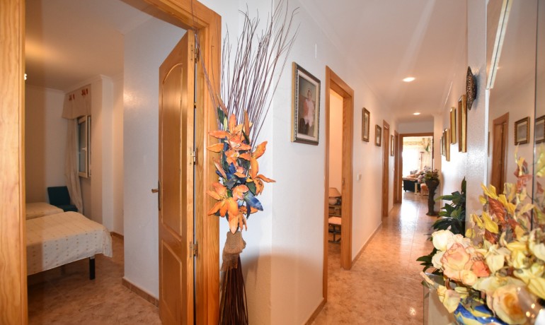 Herverkoop - Appartement / Flat -
La Mata - La Mata - Town