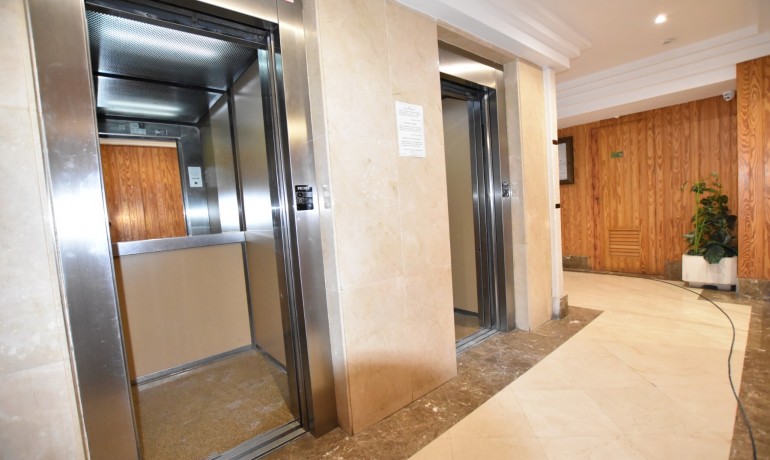 Herverkoop - Appartement / Flat -
La Mata - La Mata - Town