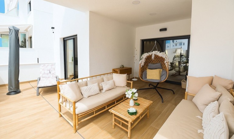 Sale - Apartment / Flat -
Torrevieja - Los Balcones