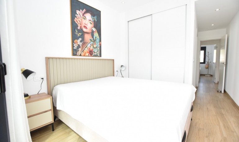 Sale - Apartment / Flat -
Torrevieja - Los Balcones