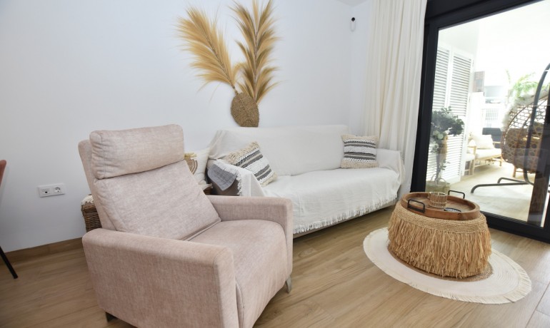 Sale - Apartment / Flat -
Torrevieja - Los Balcones