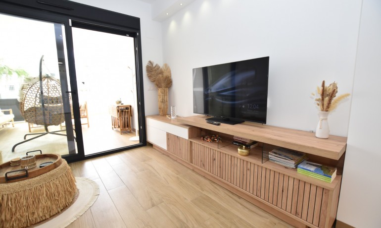 Sale - Apartment / Flat -
Torrevieja - Los Balcones