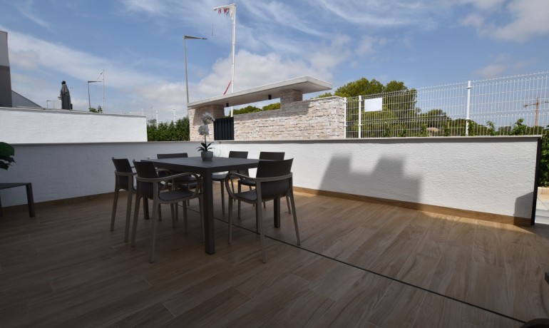 Sale - Apartment / Flat -
Torrevieja - Los Balcones