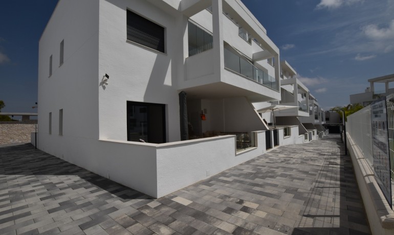 Sale - Apartment / Flat -
Torrevieja - Los Balcones