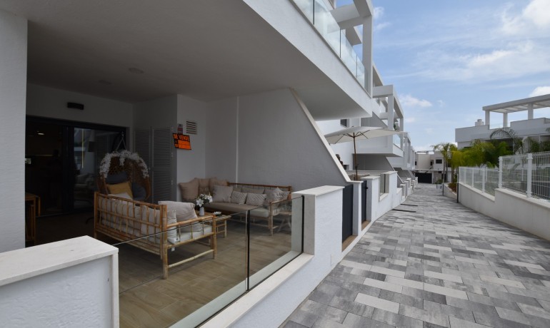 Sale - Apartment / Flat -
Torrevieja - Los Balcones