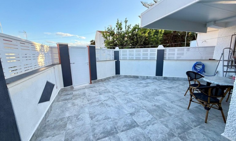 Revente - Appartement / Flat -
Torrevieja* - La Siesta - El Salado - Torreta