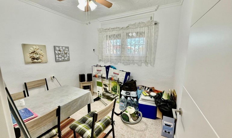 Revente - Appartement / Flat -
Torrevieja* - La Siesta - El Salado - Torreta