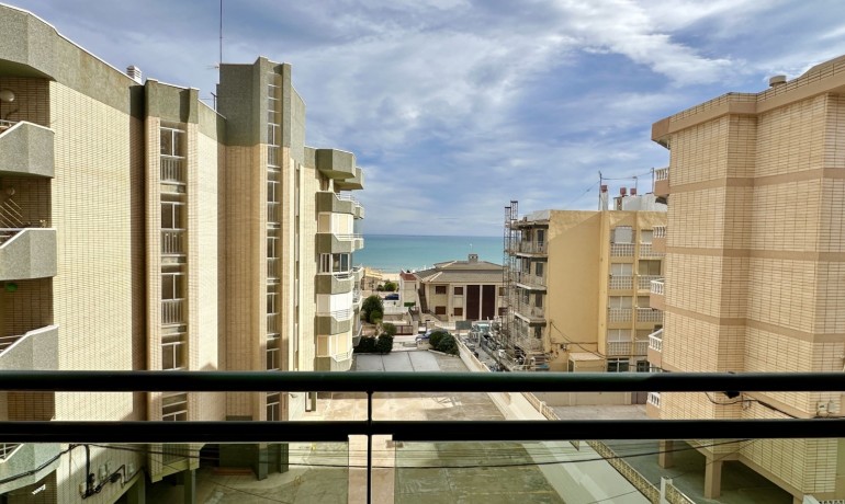 Venta - Apartamento / piso -
Guardamar del Segura - Beach Guardamar