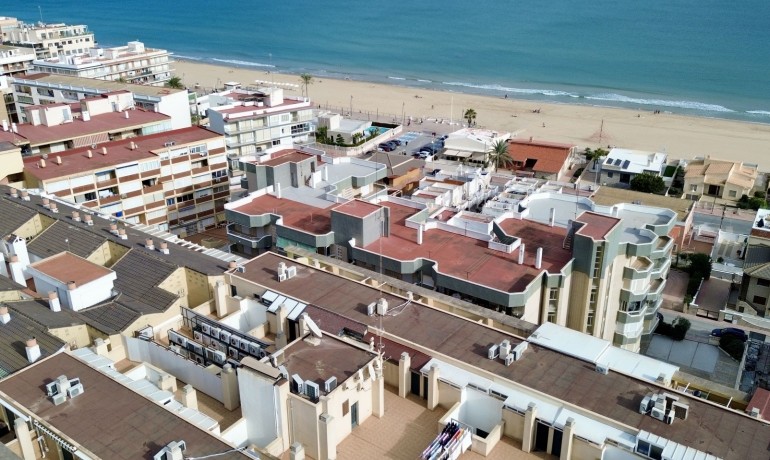 Venta - Apartamento / piso -
Guardamar del Segura - Beach Guardamar