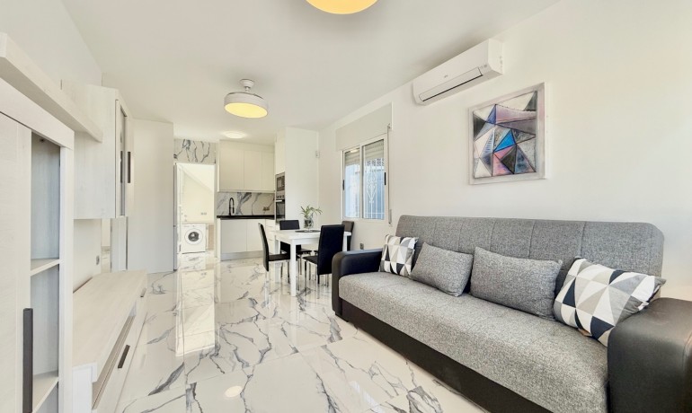 Revente - Villa -
Torrevieja - El Chaparral