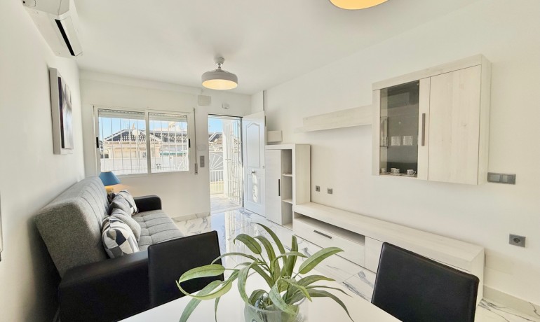 Revente - Villa -
Torrevieja - El Chaparral