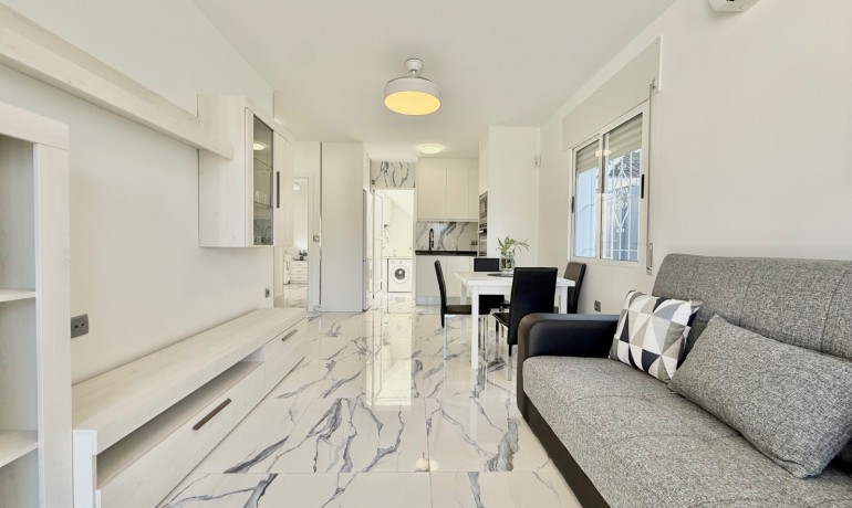 Revente - Villa -
Torrevieja - El Chaparral