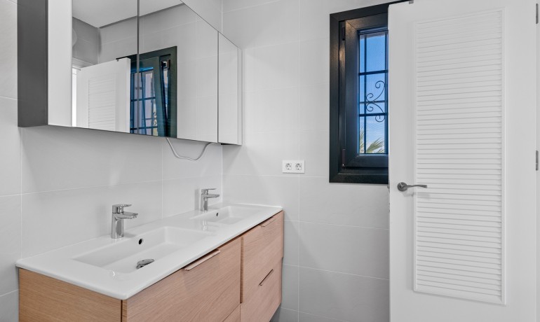 Revente - Villa * -
Orihuela Costa* - Los Dolses*