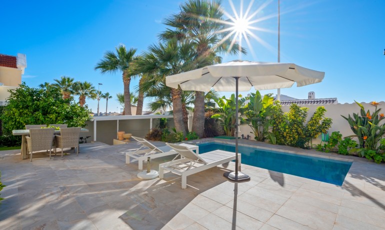 Revente - Villa * -
Orihuela Costa* - Los Dolses*