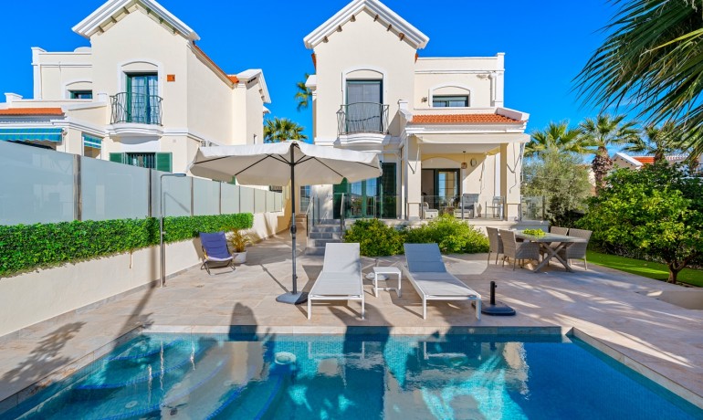 Revente - Villa * -
Orihuela Costa* - Los Dolses*