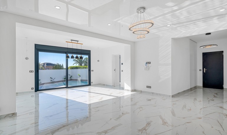 Sale - Villa -
Cuidad Quesada* - Rojales