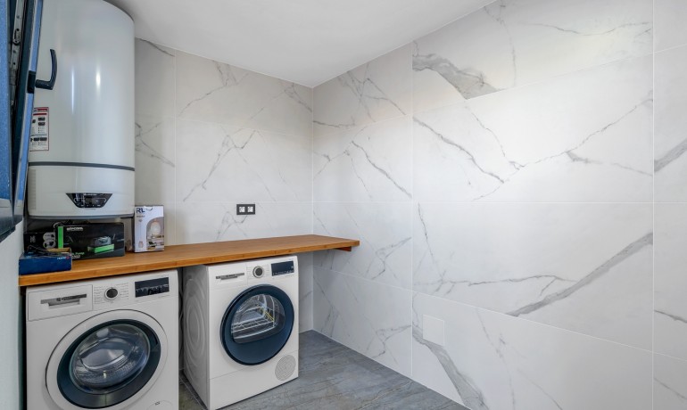 Sale - Villa -
Cuidad Quesada* - Rojales