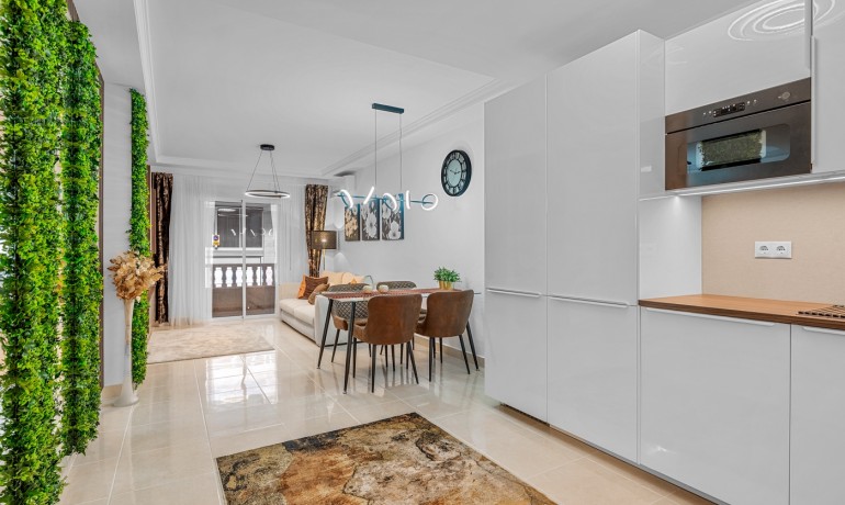 Revente - Appartement / Flat -
Torrevieja* - Playa Del Cura