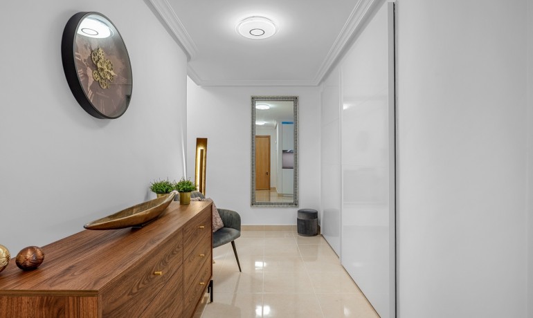 Revente - Appartement / Flat -
Torrevieja* - Playa Del Cura