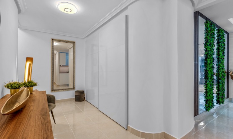 Revente - Appartement / Flat -
Torrevieja* - Playa Del Cura