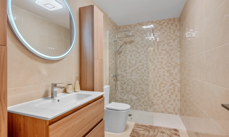 Revente - Appartement / Flat -
Torrevieja* - Playa Del Cura