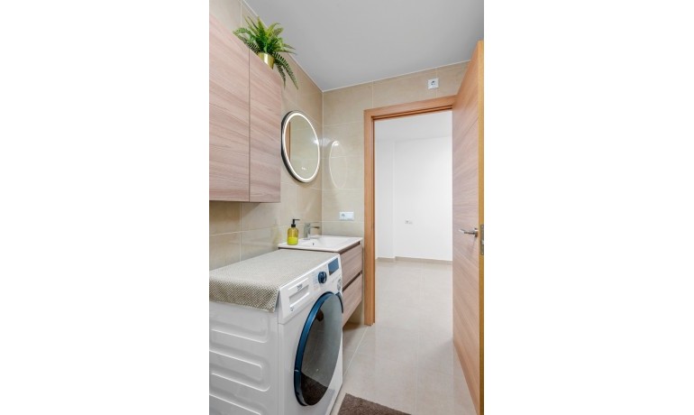 Revente - Appartement / Flat -
Torrevieja* - Playa Del Cura