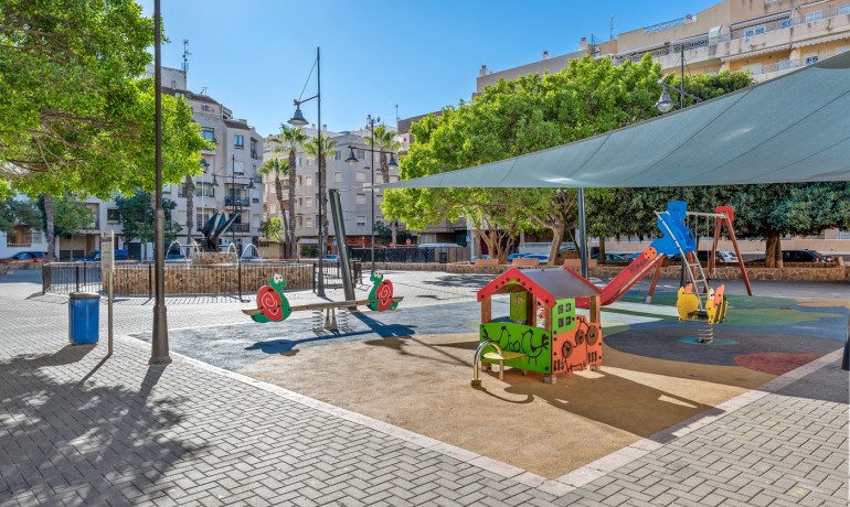 Revente - Appartement / Flat -
Torrevieja* - Playa Del Cura